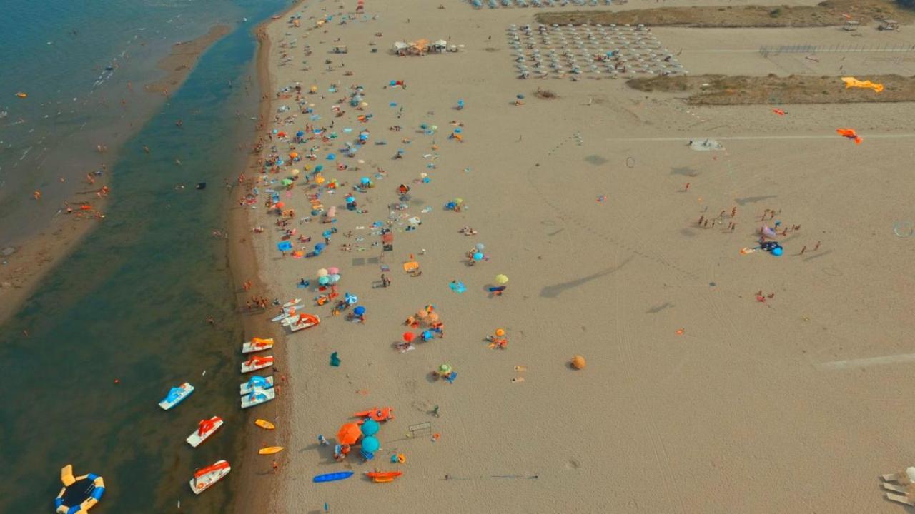 Buona Mobile Homes On Camping Mare E Pineta Lido di Spina Exterior photo