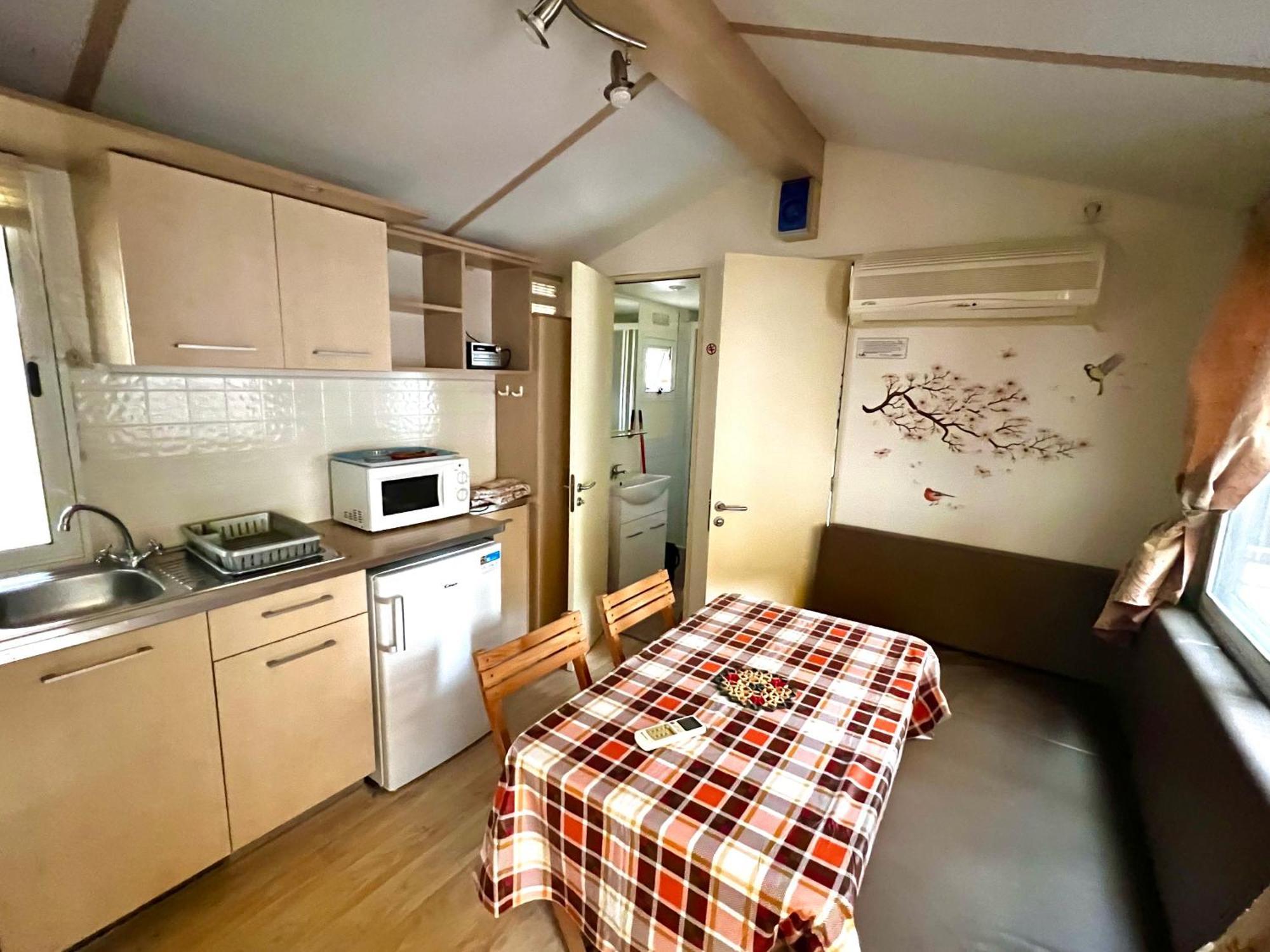 Buona Mobile Homes On Camping Mare E Pineta Lido di Spina Exterior photo